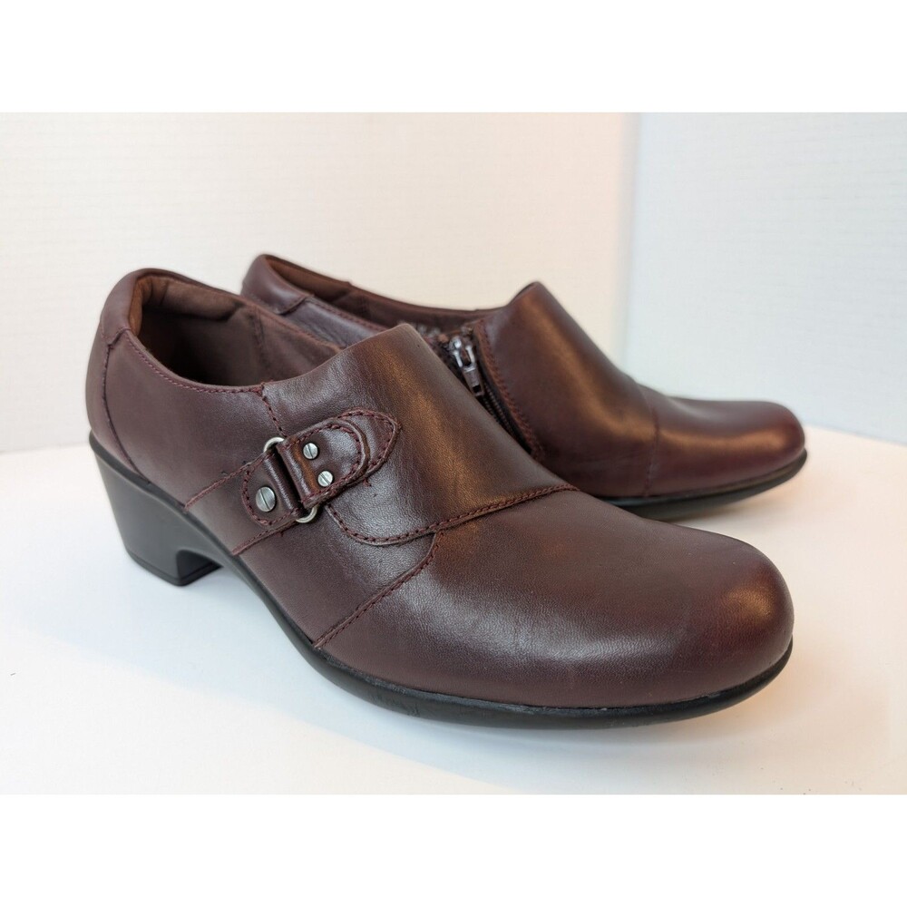 Clarks Boots Women's 11 M Ankle Booties Brown Leather Zip Heeled Casual Round
